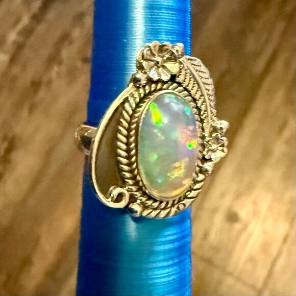 Stunning Ethiopian Fire Opal Ring Southwestern Sterling Silver Floral Framed New - Picture 4 of 7